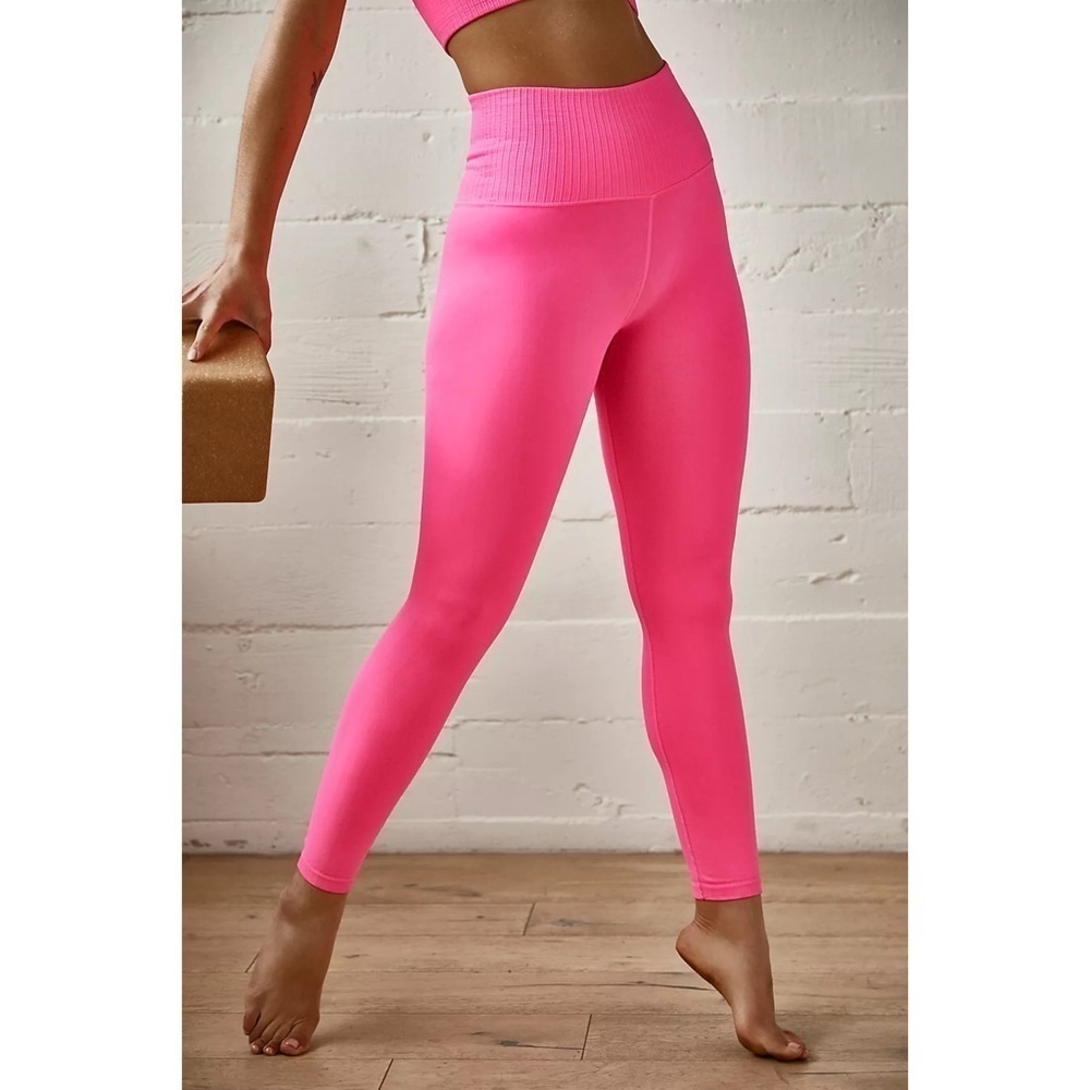 FP Movement by Free People 7/8 Length Good Karma Leggings Hot Pink NWOT XS - Picture 2 of 10